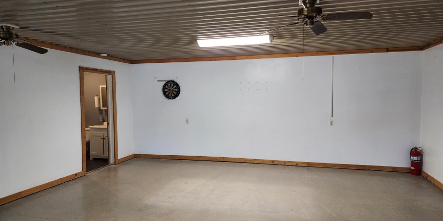 4026 W US Hwy 50, Mitchell, Indiana 47421,MLS,202531215