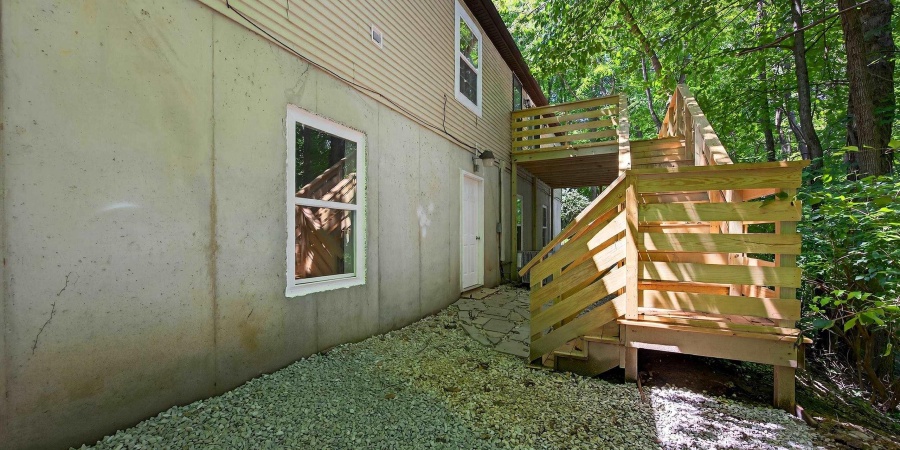 469 E Fawn Ridge Trail, Bloomington, Indiana 47408,MLS,202531282