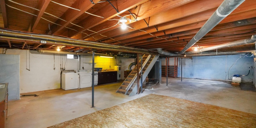 4668 Yellowwood Road, Nashville, Indiana 47448-9141,MLS,202531509