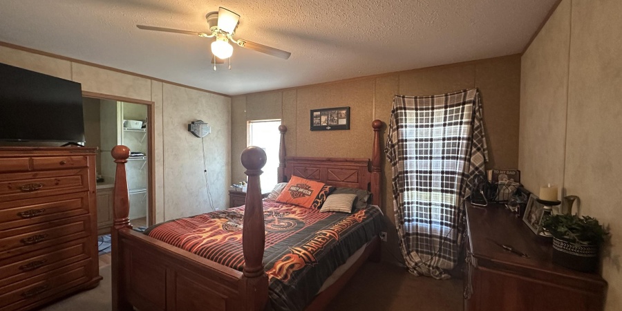 230 SE 6th Street, Linton, Indiana 47441,MLS,202531530
