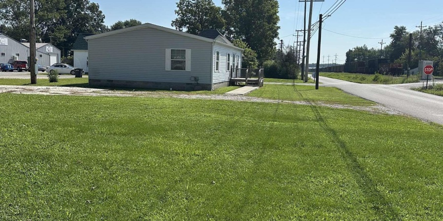 230 SE 6th Street, Linton, Indiana 47441,MLS,202531530