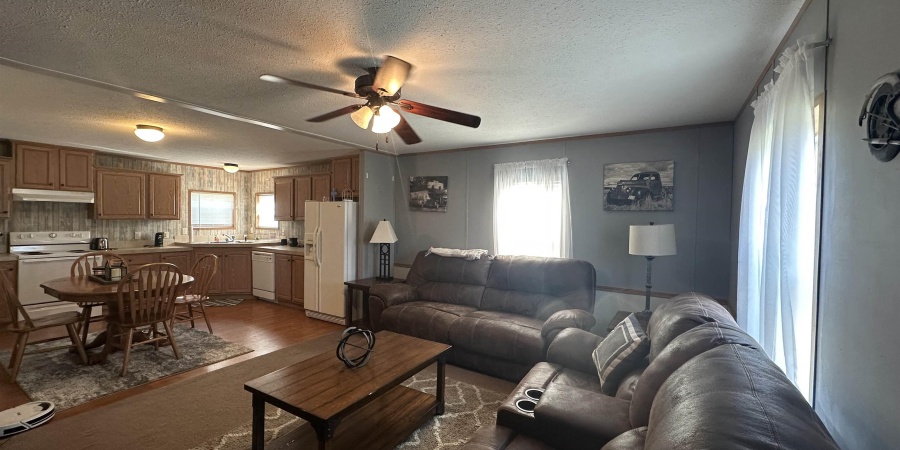 230 SE 6th Street, Linton, Indiana 47441,MLS,202531530