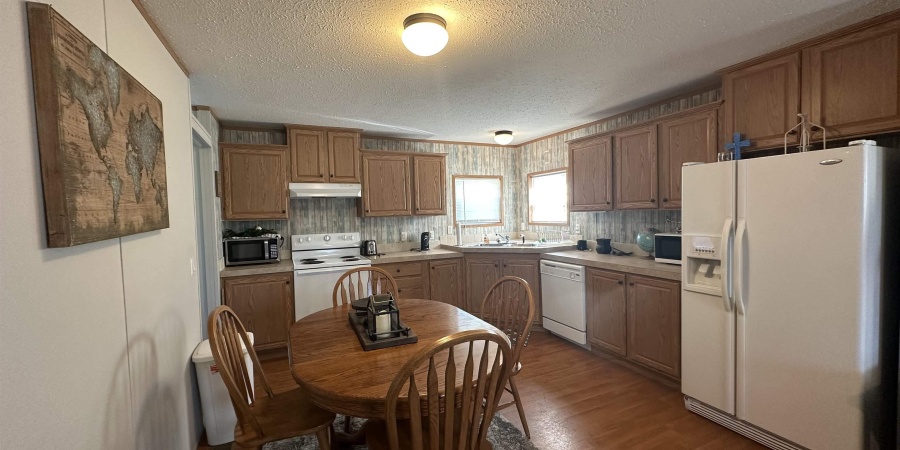 230 SE 6th Street, Linton, Indiana 47441,MLS,202531530