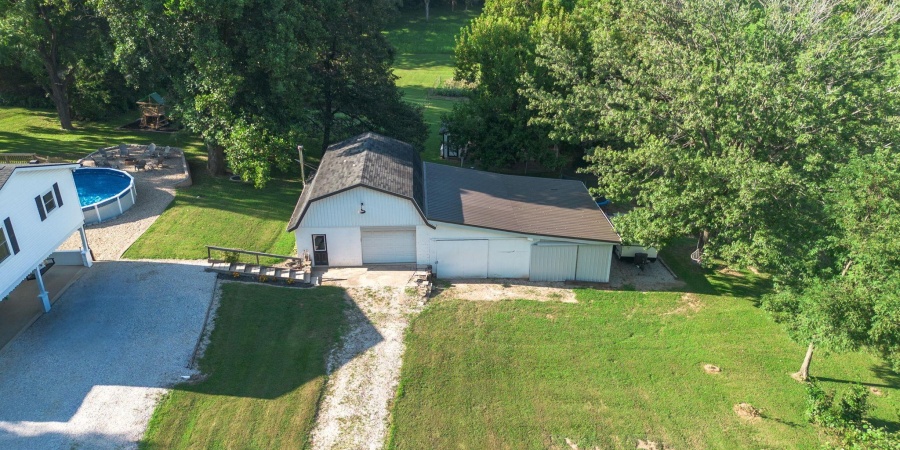 1715 W OLD HIGHWAY 60, Mitchell, Indiana 47446,MLS,202531721