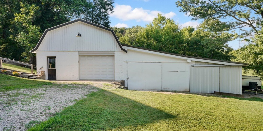 1715 W OLD HIGHWAY 60, Mitchell, Indiana 47446,MLS,202531721
