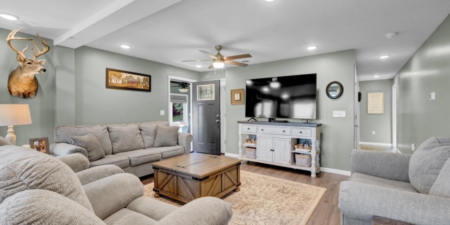 1715 W OLD HIGHWAY 60, Mitchell, Indiana 47446,MLS,202531721