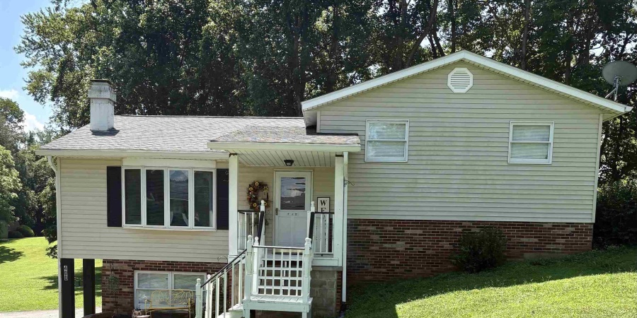 400 Johnson Lane, Bedford, Indiana 47421,MLS,202531772