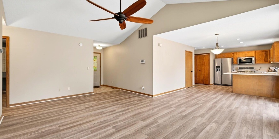 832 E Clover Drive, Ellettsville, Indiana 47429,MLS,202531872