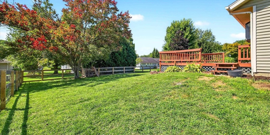 832 E Clover Drive, Ellettsville, Indiana 47429,MLS,202531872