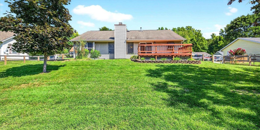 832 E Clover Drive, Ellettsville, Indiana 47429,MLS,202531872