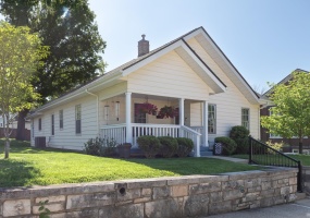 559 S Lincoln Street, Bloomington, Indiana 47401-4782,MLS,202531923