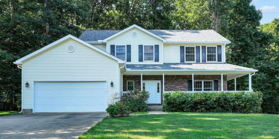 5561 W Redbud Drive, Ellettsville, Indiana 47429,MLS,202531965