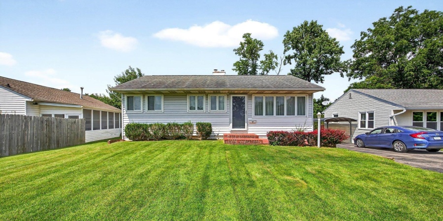 2605 E Edwards Row, Bloomington, Indiana 47408,MLS,202531973