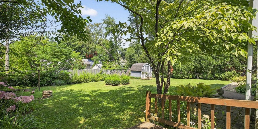 2605 E Edwards Row, Bloomington, Indiana 47408,MLS,202531973