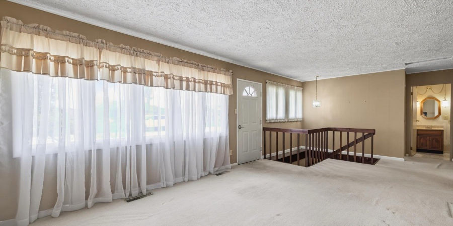 2605 E Edwards Row, Bloomington, Indiana 47408,MLS,202531973
