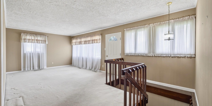 2605 E Edwards Row, Bloomington, Indiana 47408,MLS,202531973