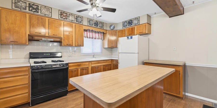 2605 E Edwards Row, Bloomington, Indiana 47408,MLS,202531973