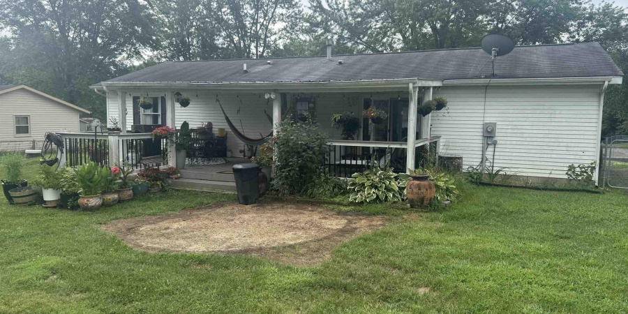 512 S Tulip Tree Court, Ellettsville, Indiana 47429-1042,MLS,202532217