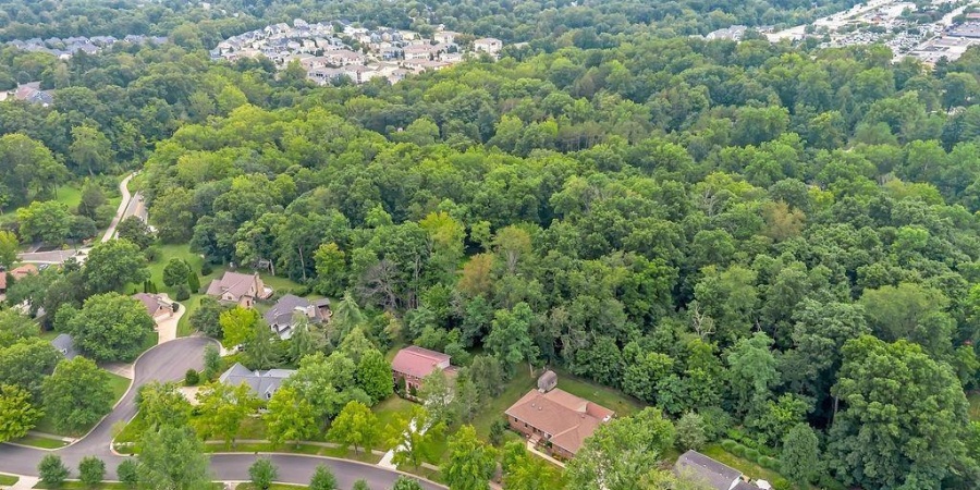 2811 E Winston Street, Bloomington, Indiana 47401,MLS,202532282
