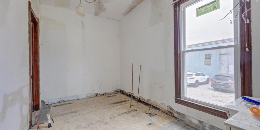 114 W Temperance Street, Ellettsville, Indiana 47429-1531,MLS,202532331