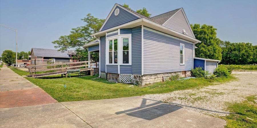 114 W Temperance Street, Ellettsville, Indiana 47429-1531,MLS,202532331