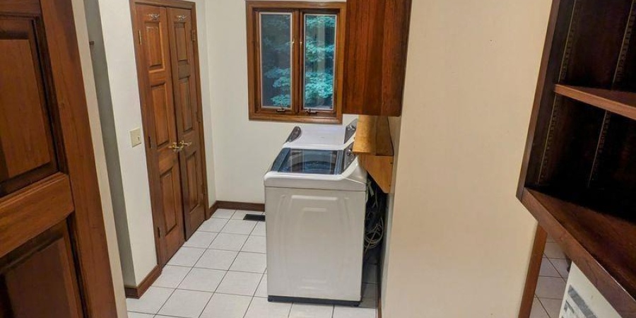 3701 E Rachels Glen Road, Bloomington, Indiana 47408,MLS,202532417