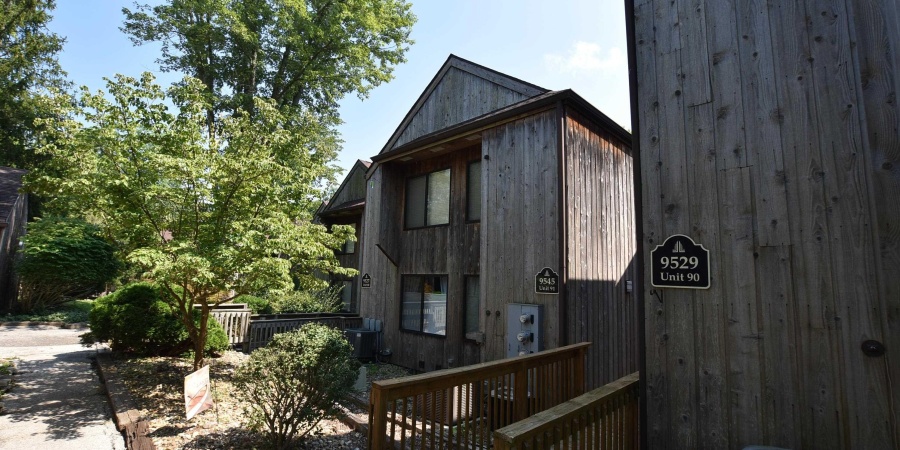 9529 S Pointe Lasalles Drive, Bloomington, Indiana 47401,MLS,202532616
