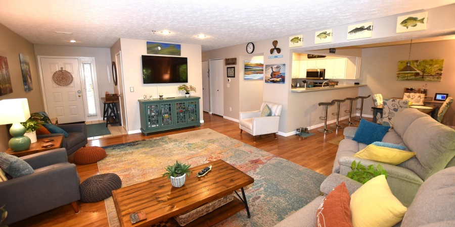 9529 S Pointe Lasalles Drive, Bloomington, Indiana 47401,MLS,202532616