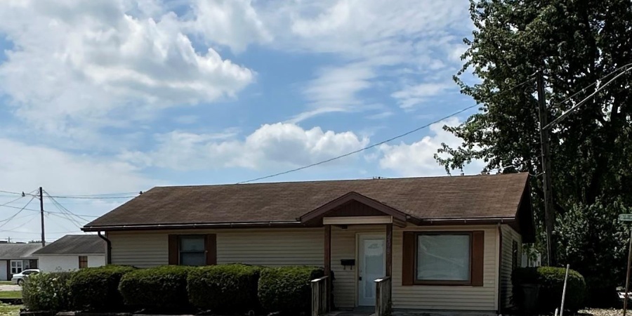 509 NE B Street, Linton, Indiana 47441,MLS,202425056
