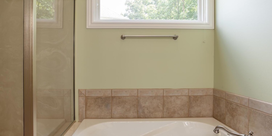 1552 S Andrew Circle, Bloomington, Indiana 47401,MLS,202532829