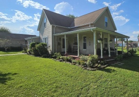 610 NE 10 Street, Linton, Indiana 47441,MLS,202532862