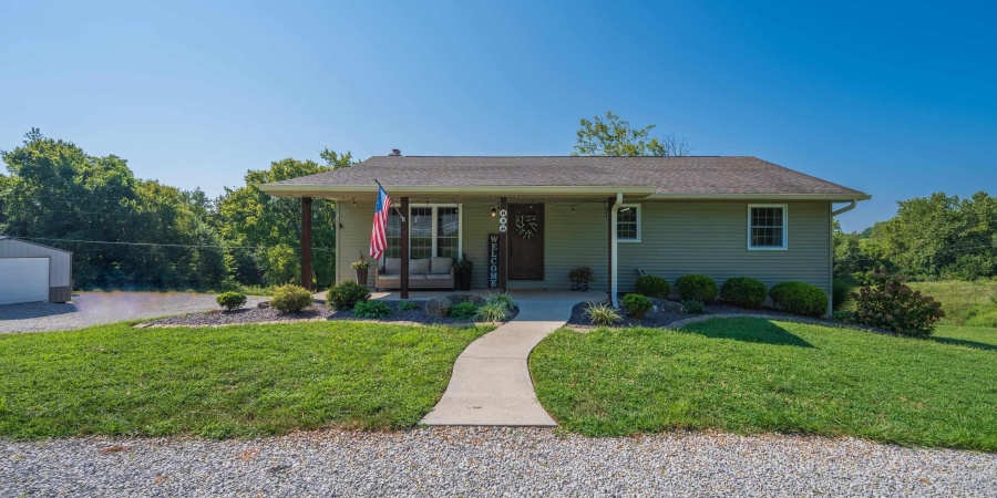 656 Hayes Road, Bedford, Indiana 47421,MLS,202532876