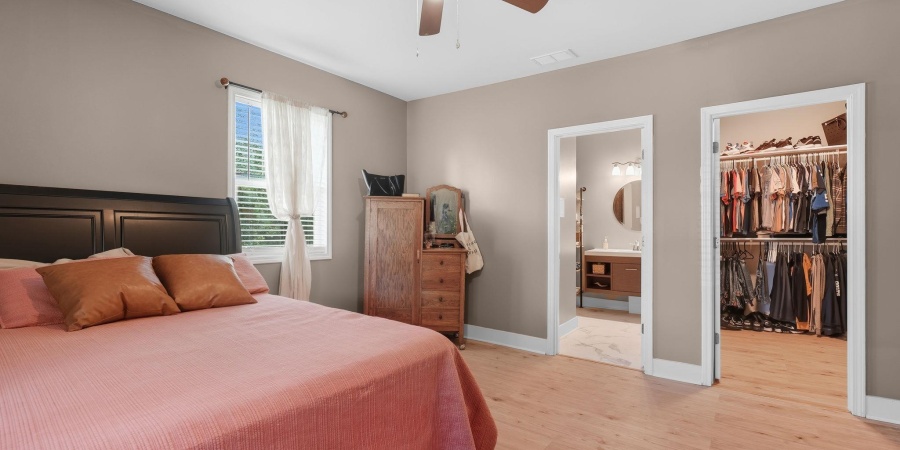 401 W Grissom Avenue, Mitchell, Indiana 47446,MLS,202532895