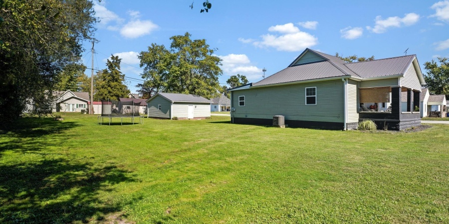 401 W Grissom Avenue, Mitchell, Indiana 47446,MLS,202532895