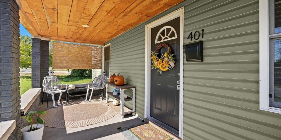 401 W Grissom Avenue, Mitchell, Indiana 47446,MLS,202532895