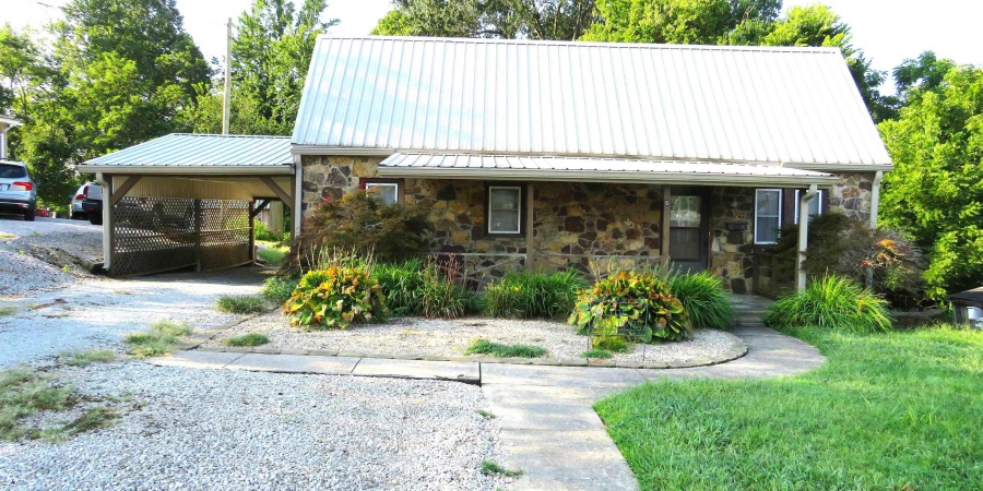 6 East Judson St, Bloomfield, Indiana 47424,MLS,202533032