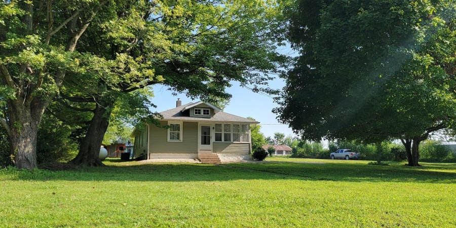 4915 Us Highway 50, Bedford, Indiana 47421-9111,MLS,202533039