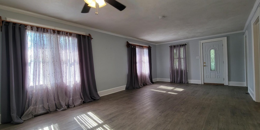 4915 Us Highway 50, Bedford, Indiana 47421-9111,MLS,202533039