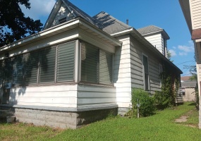 310 S 17th Street, Terre Haute, Indiana 47807,MLS,202533298