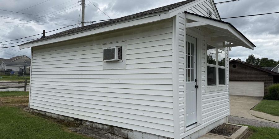 1210 R Street, Bedford, Indiana 47421,MLS,202533531