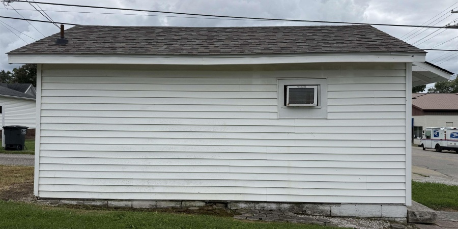 1210 R Street, Bedford, Indiana 47421,MLS,202533531