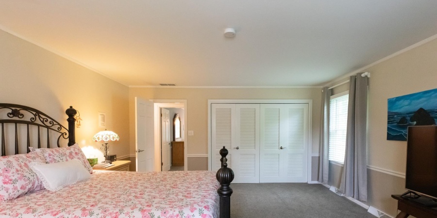4000 E Stonegate Drive, Bloomington, Indiana 47401,MLS,202533439