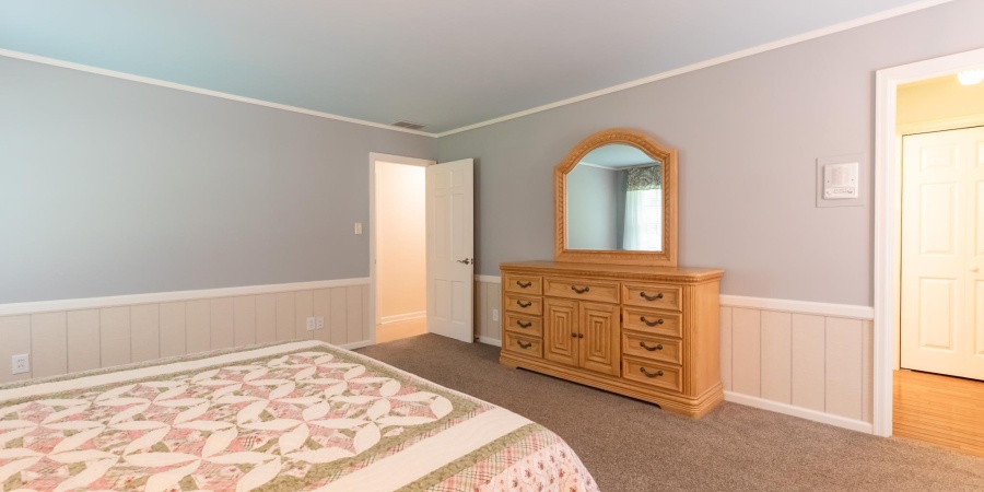 4000 E Stonegate Drive, Bloomington, Indiana 47401,MLS,202533439