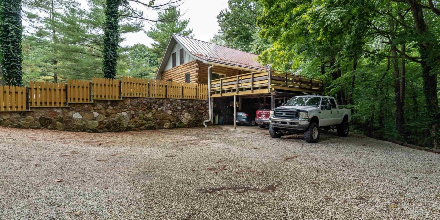 3985 S Knightridge Road, Bloomington, Indiana 47401,MLS,202533685