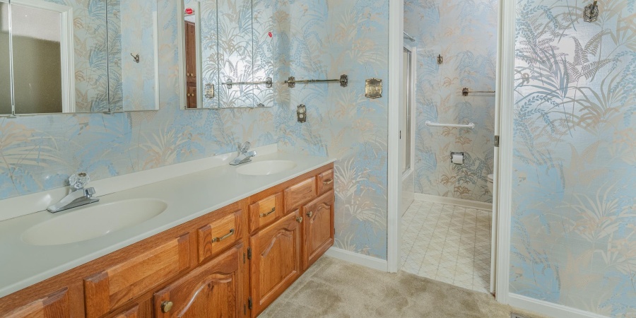 2228 E Cape Cod Drive, Bloomington, Indiana 47401,MLS,202533717