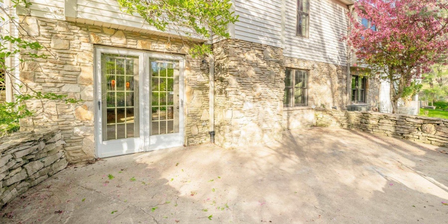 2228 E Cape Cod Drive, Bloomington, Indiana 47401,MLS,202533717