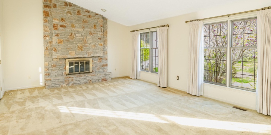 2228 E Cape Cod Drive, Bloomington, Indiana 47401,MLS,202533717