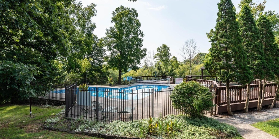 9656 S Bay Pointe Unit 74 Court, Bloomington, Indiana 47401,MLS,202533928