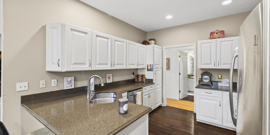 9960 S Augusta Drive, Bloomington, Indiana 47401-8133,MLS,202533969