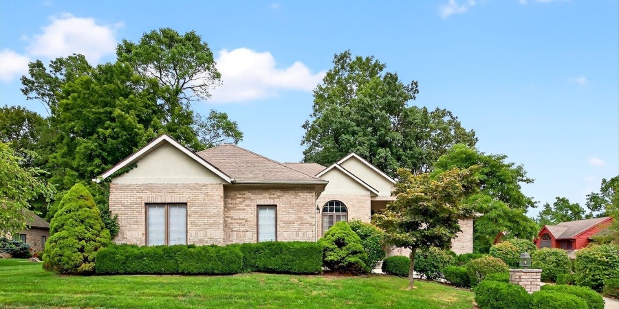 9960 S Augusta Drive, Bloomington, Indiana 47401-8133,MLS,202533969